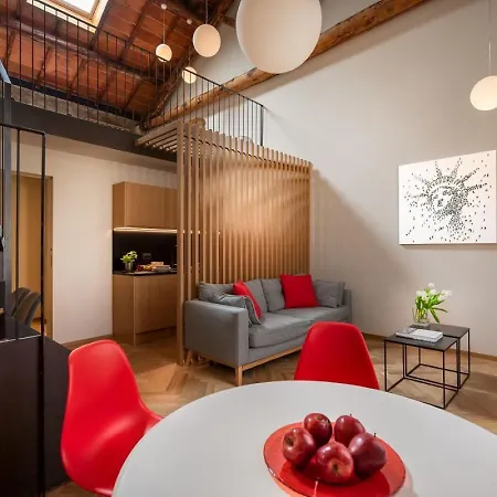 Rambaldi Casa Nr 7 アパート *